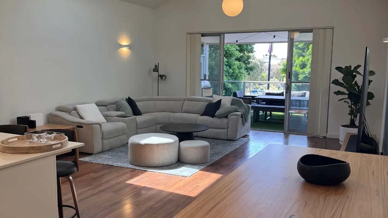Unfurnished room with ensuite in a flatshare
