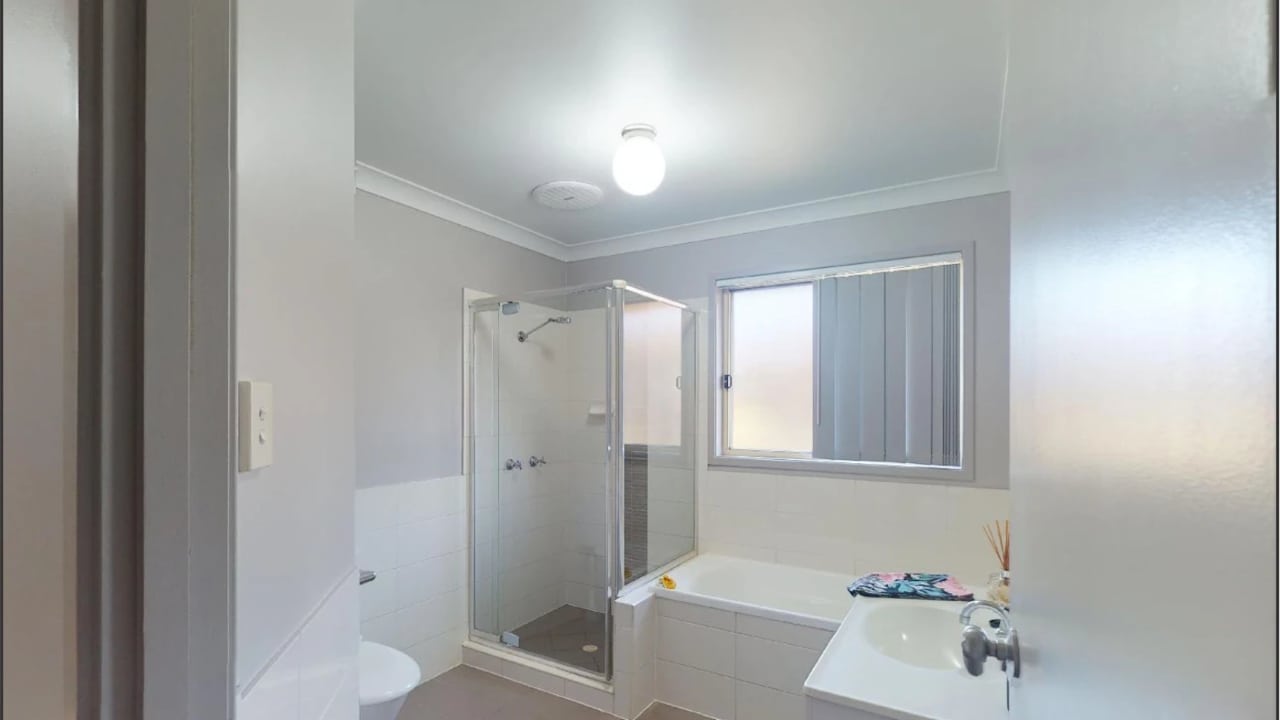 Unfurnished room in a share house