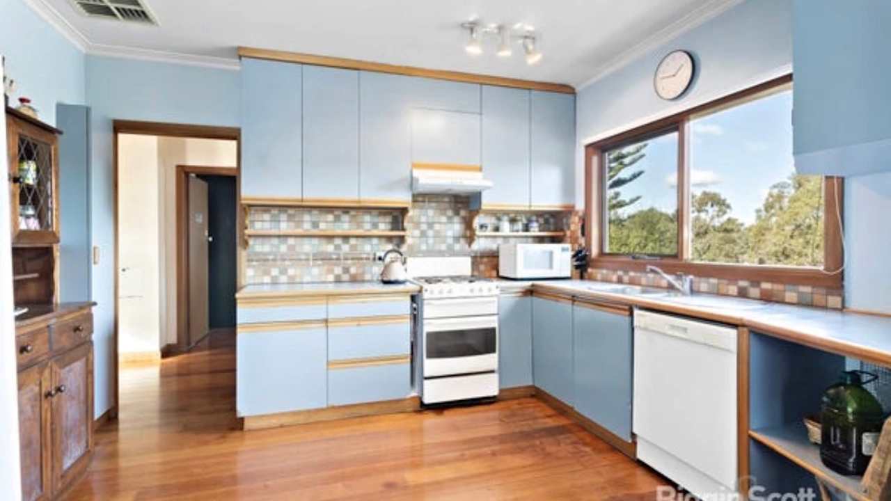 Room in a share house