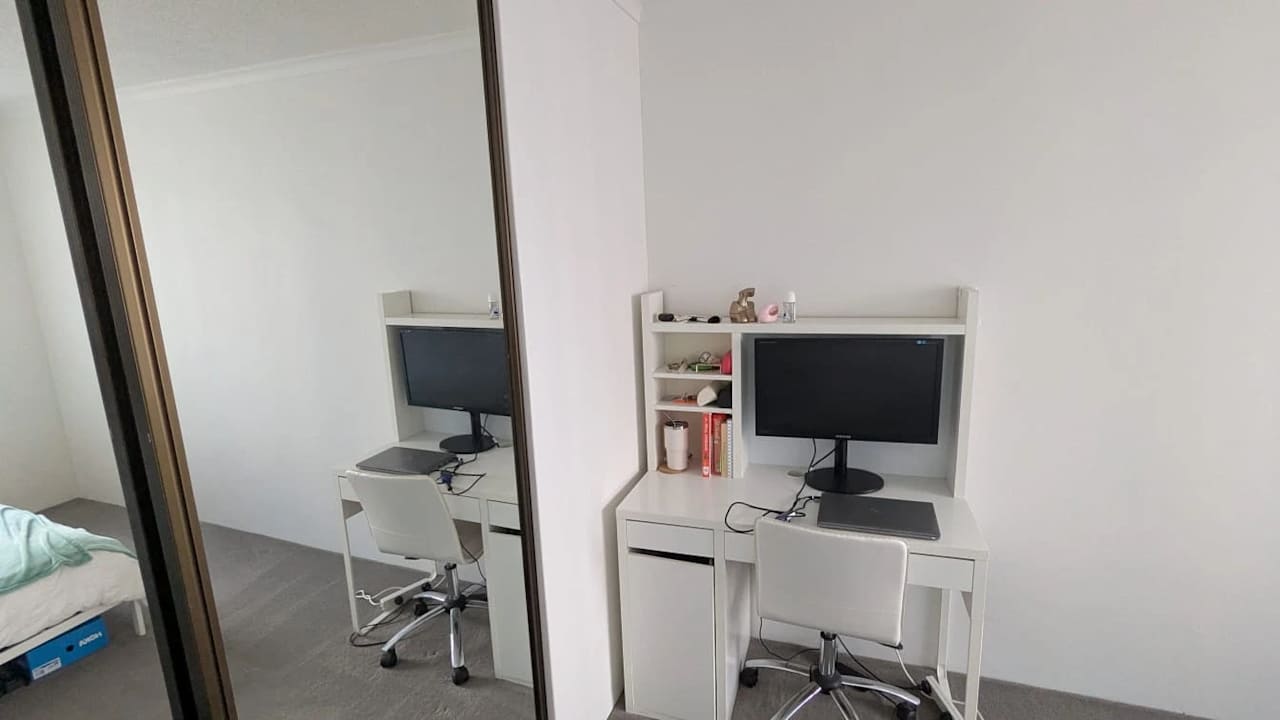 Furnished room in a flatshare