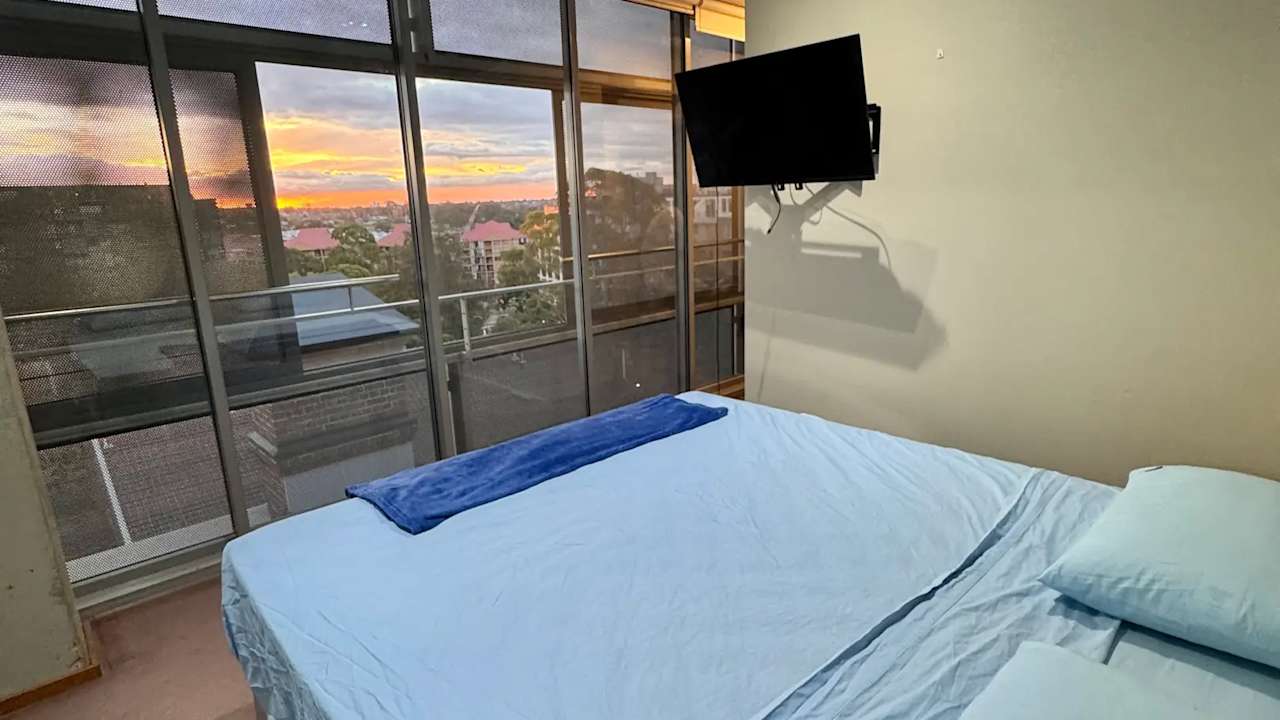Furnished room with ensuite in a flatshare