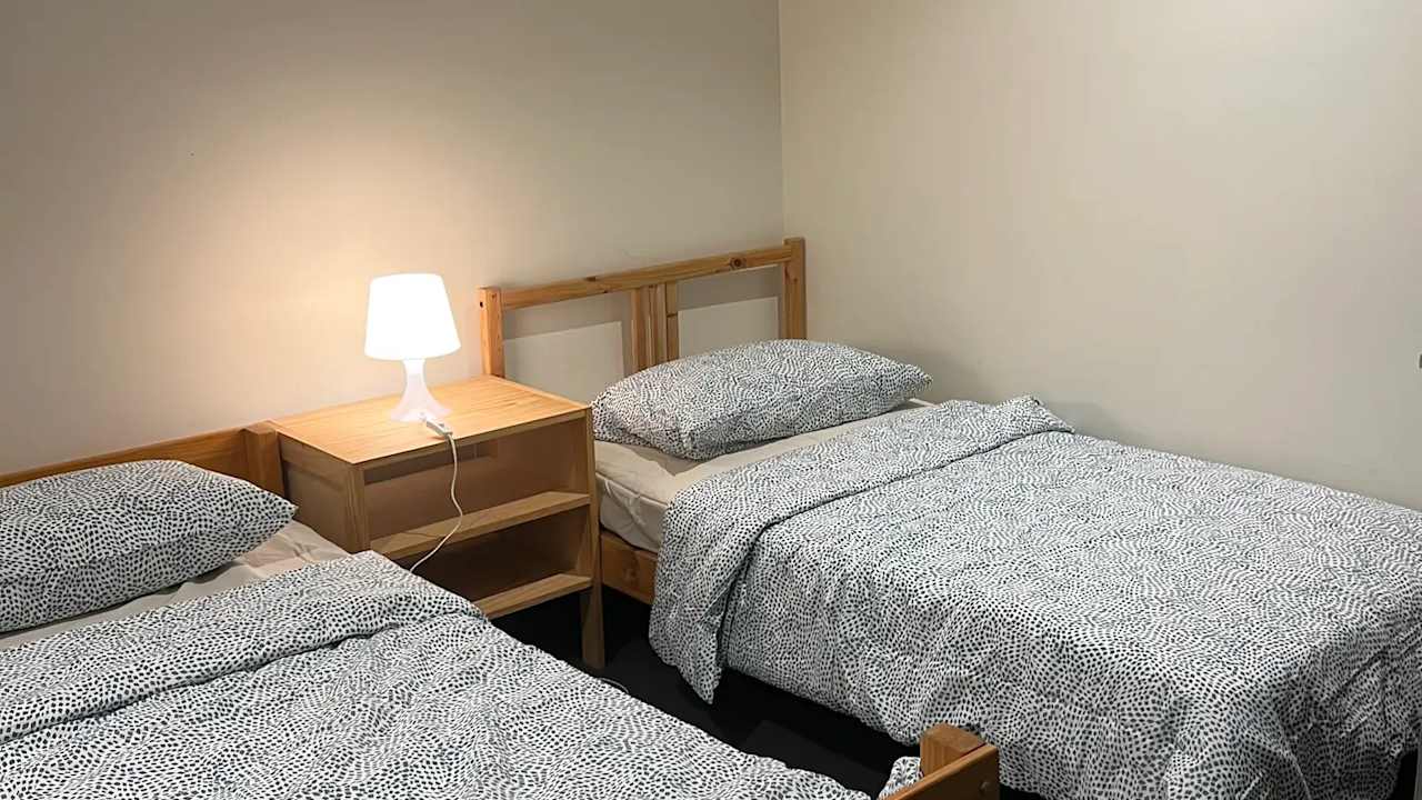 Furnished room in a flatshare