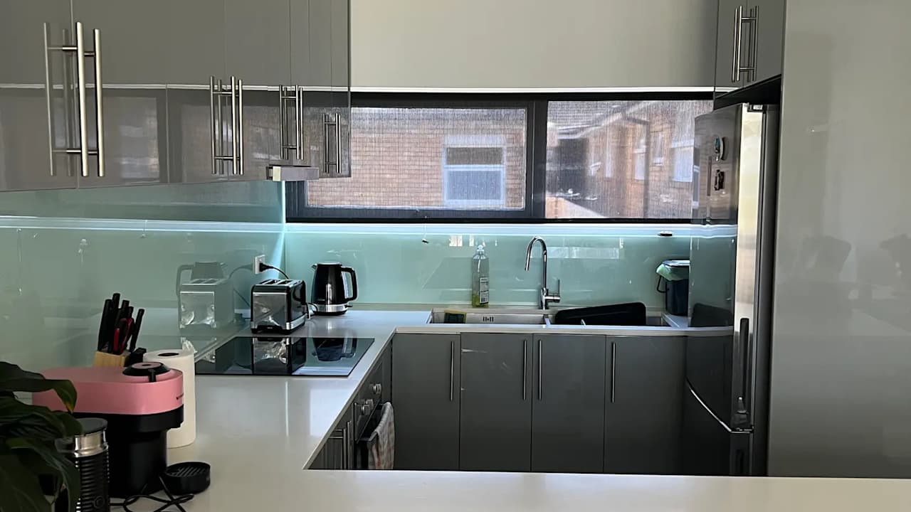 Unfurnished room in a flatshare