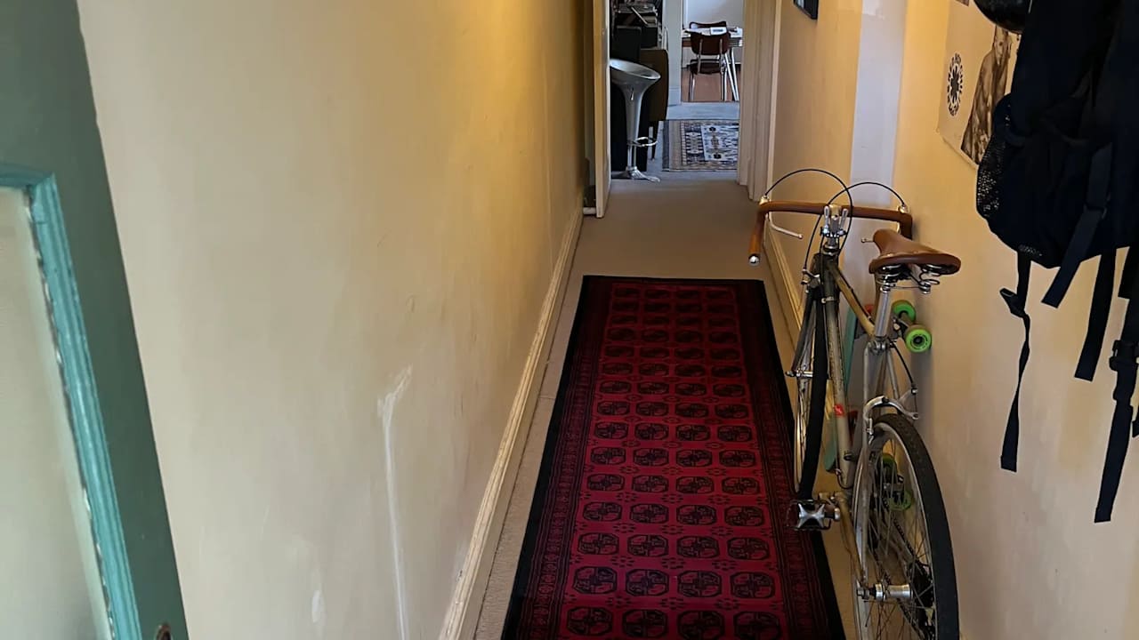 Room in a share house
