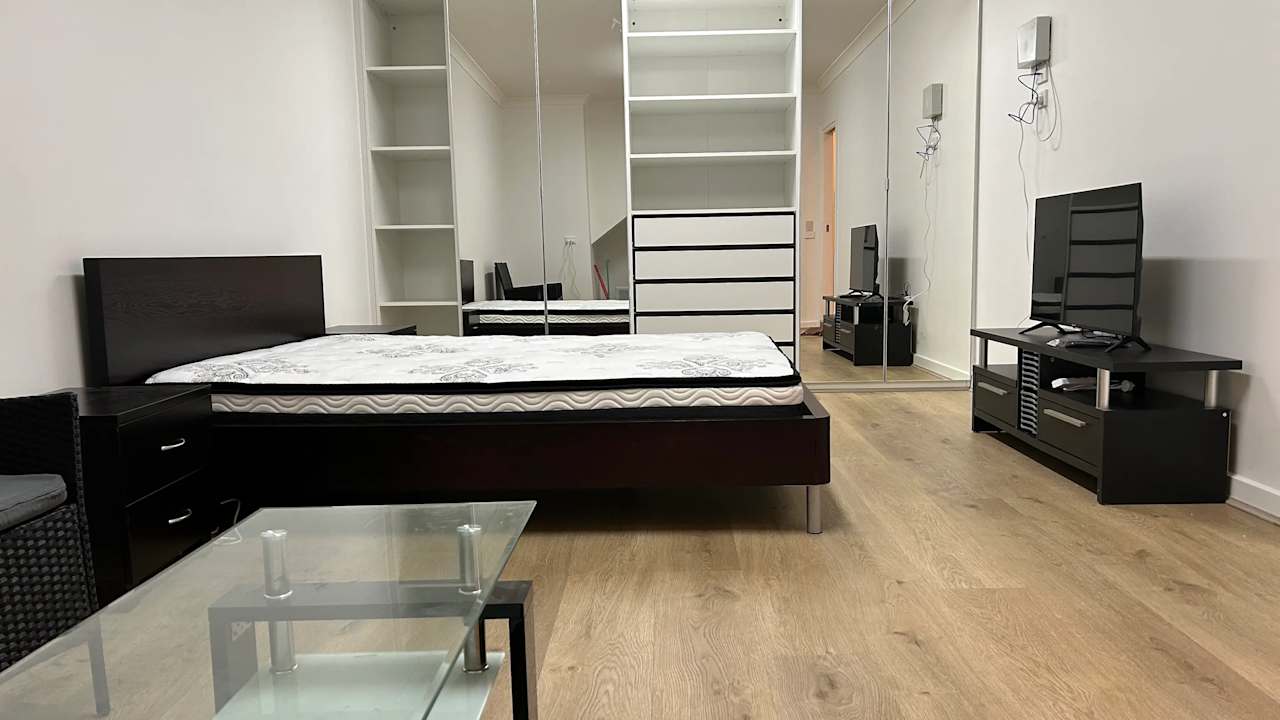 Furnished room in a share house