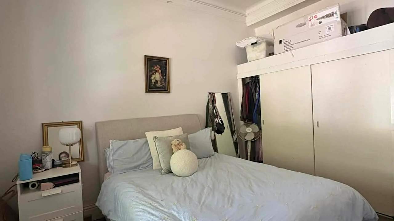 Unfurnished room in a share house