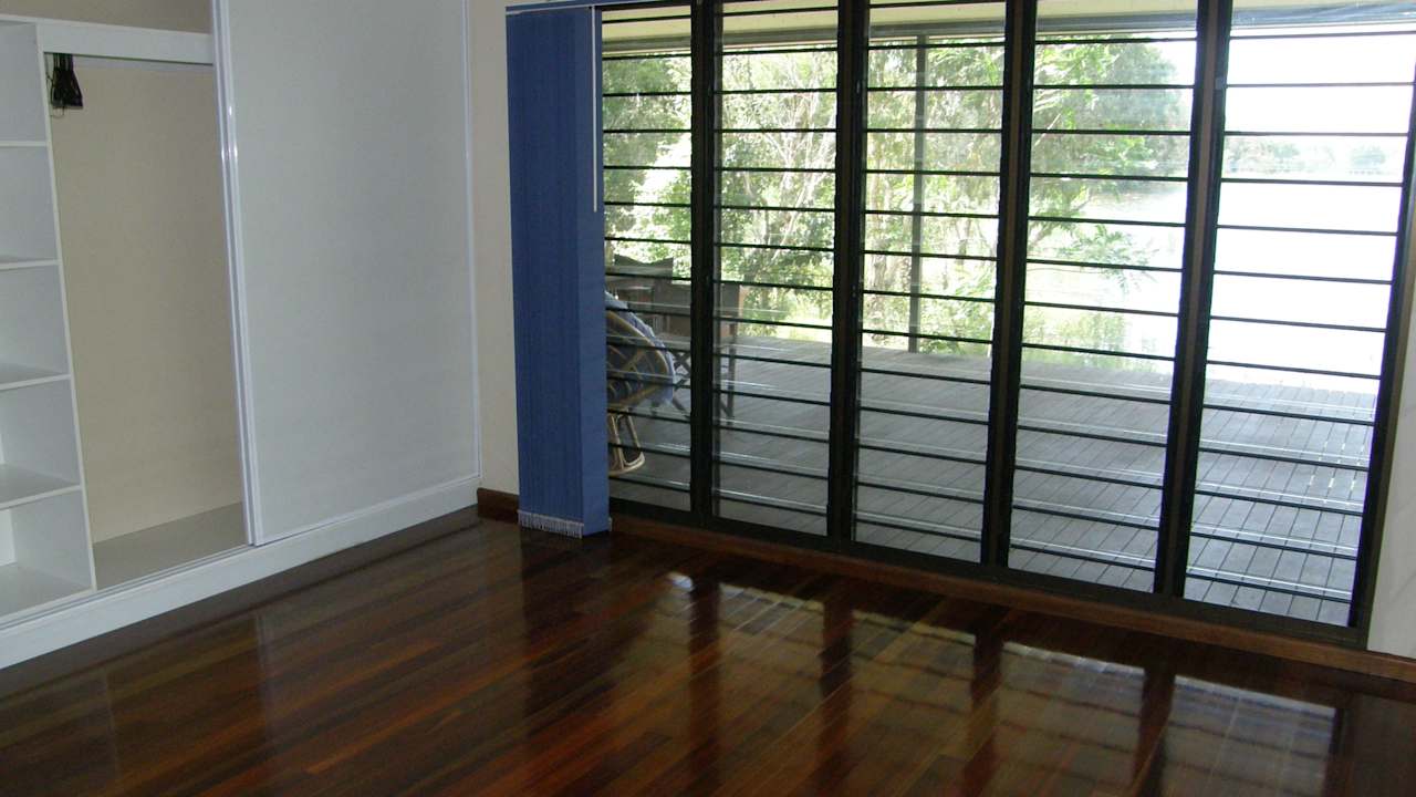 Furnished room in a share house