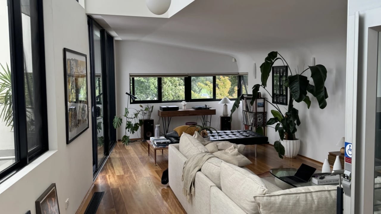 Unfurnished room with own bathroom