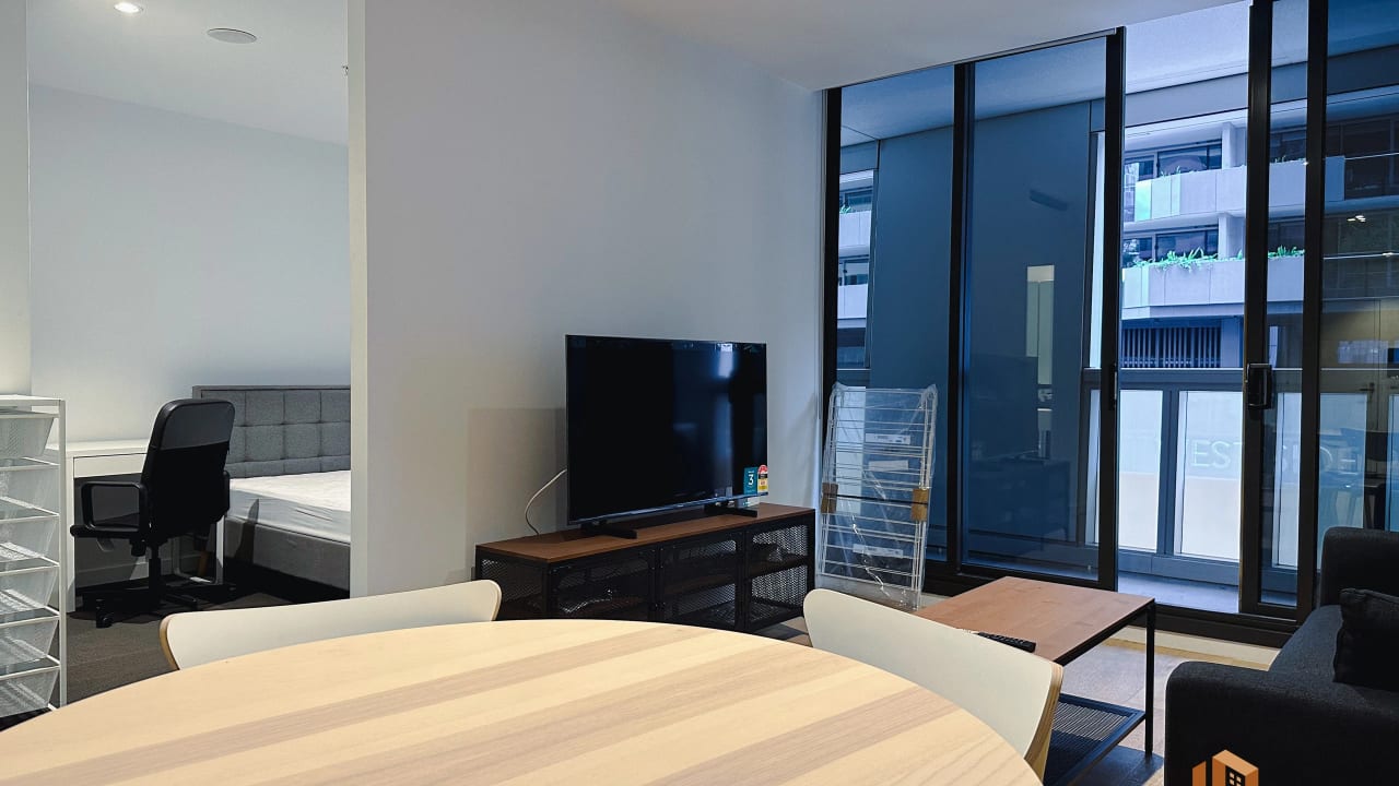 Furnished room with own bathroom