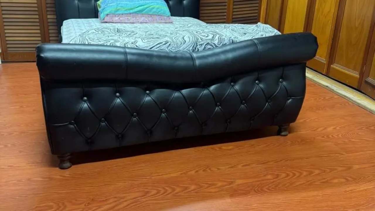 Room in a share house