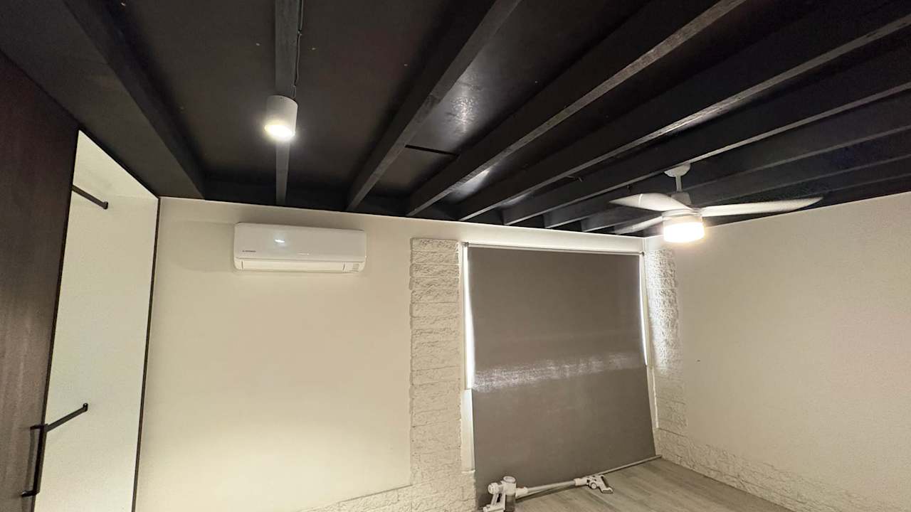 Unfurnished room with own bathroom