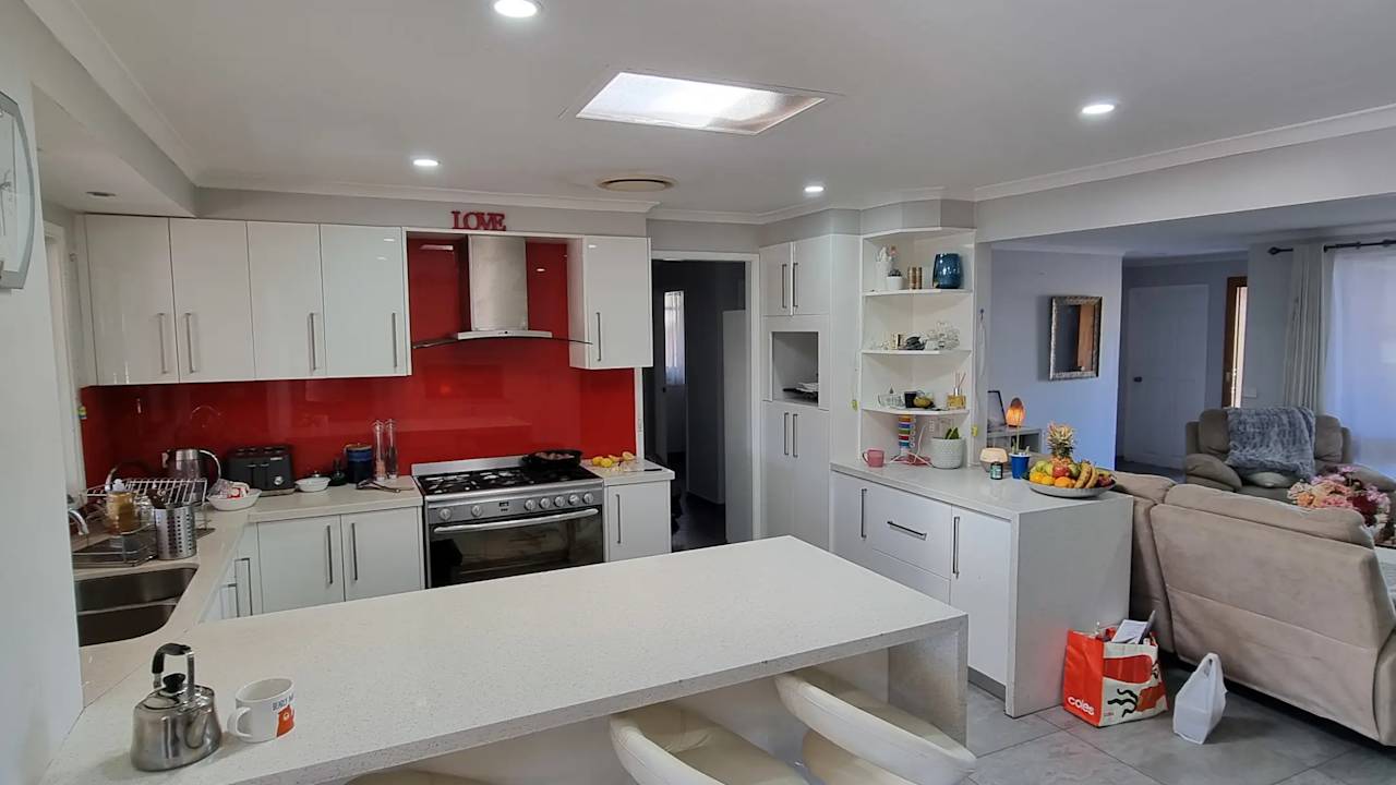 Room in a share house
