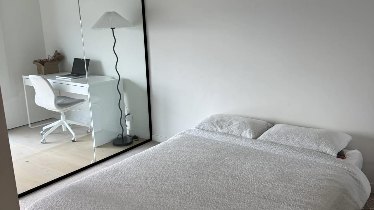 Furnished room with own bathroom
