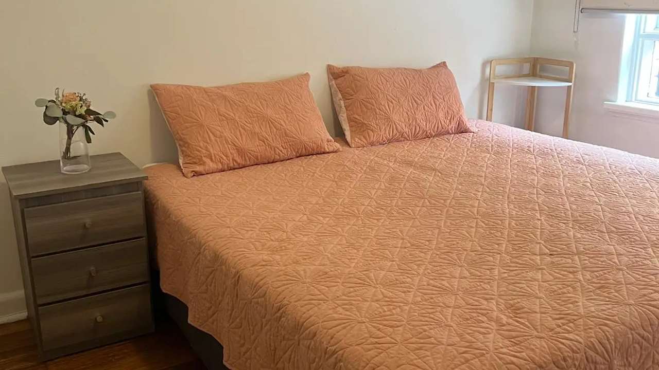 Whole property with 2 rooms for rent