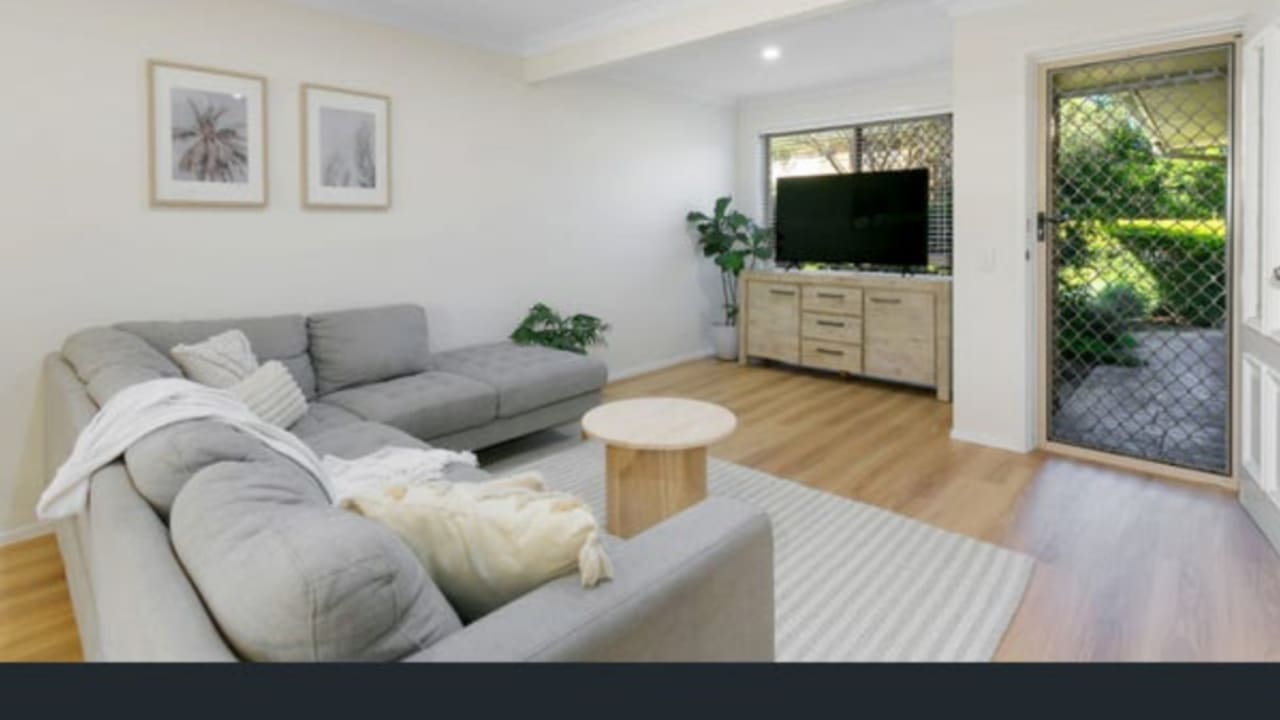 Whole property with 3 rooms for rent