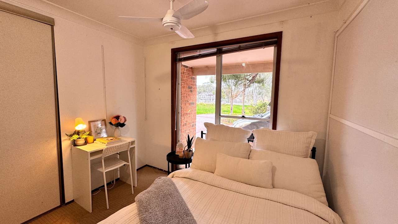 Furnished room in a flatshare