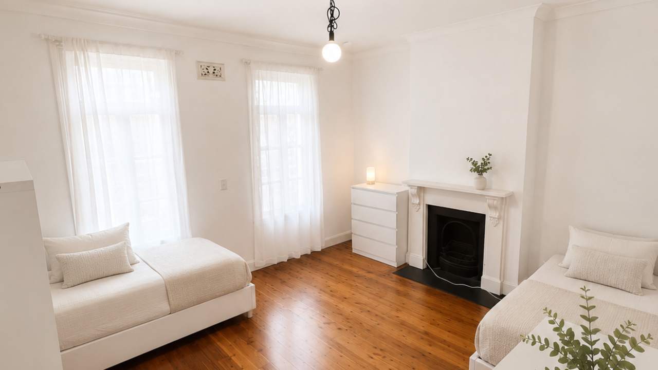 Furnished room in a share house