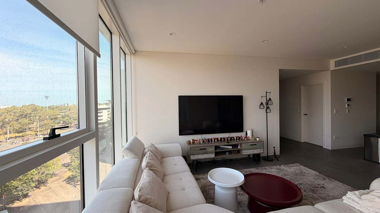 Furnished room with ensuite in a flatshare