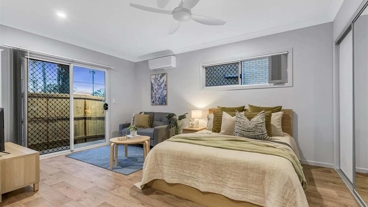 Furnished room studio flat for rent