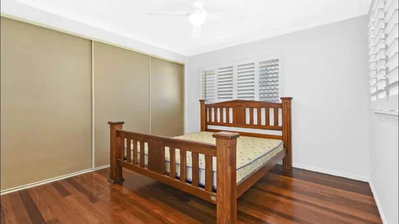 Unfurnished room in a share house