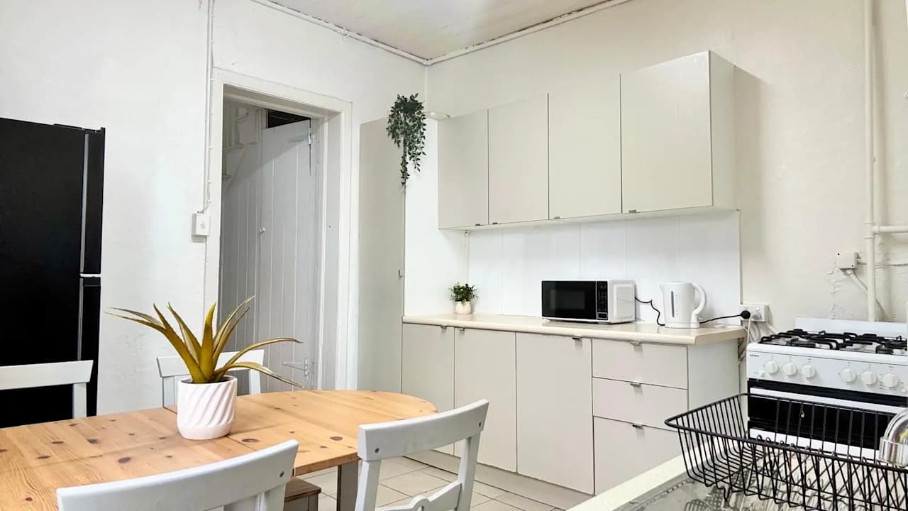 Furnished room in a share house