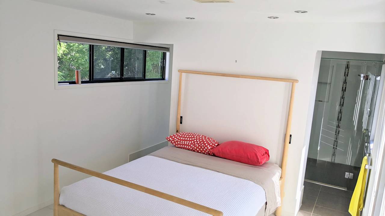 Room in a share house