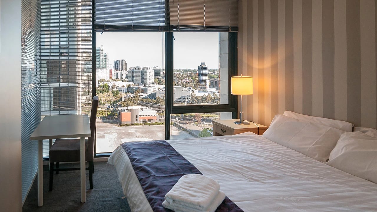 Furnished room in a flatshare