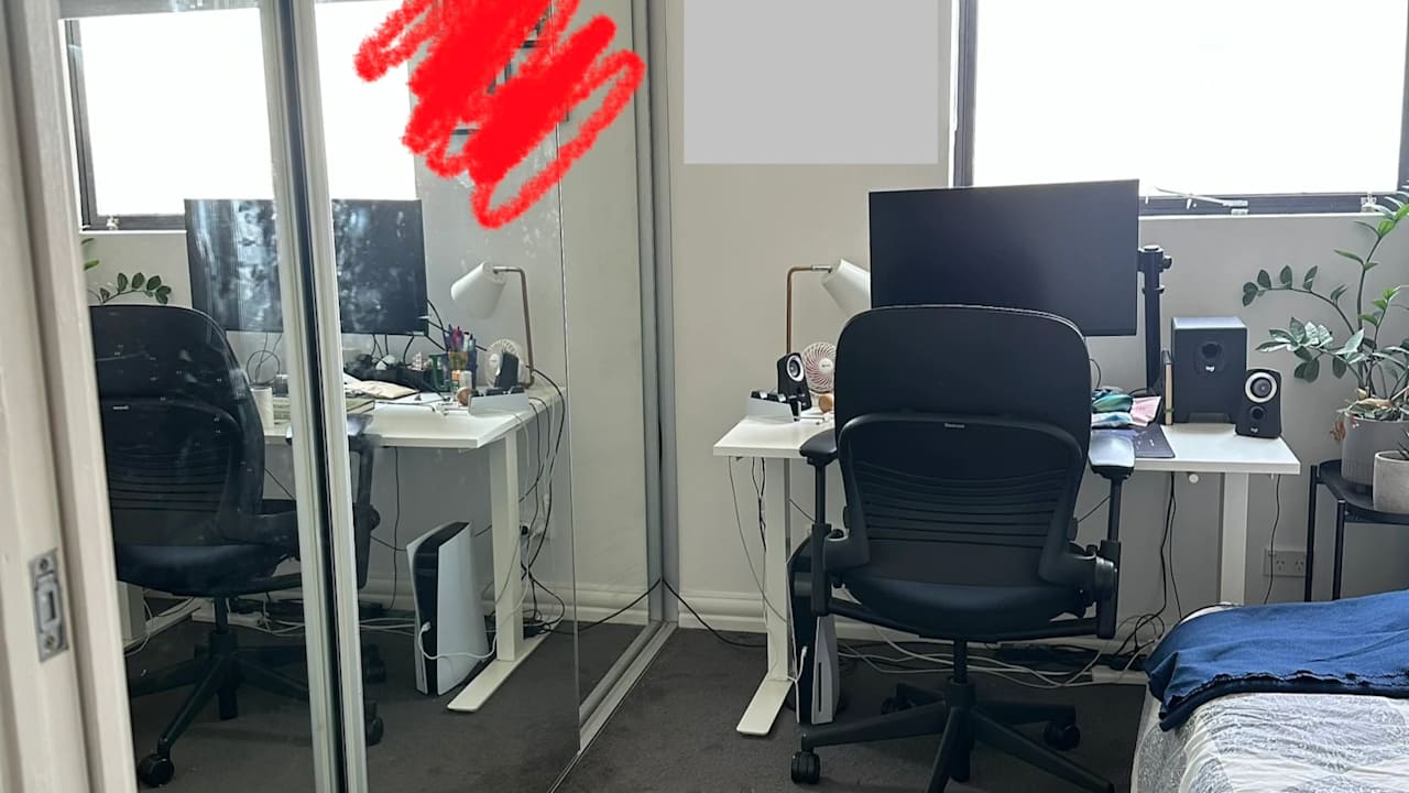 Furnished room in a flatshare