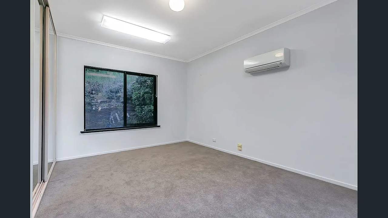 Room in a share house