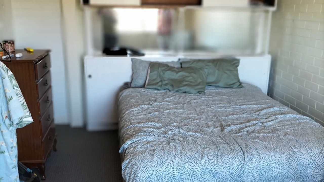 Furnished room in a share house