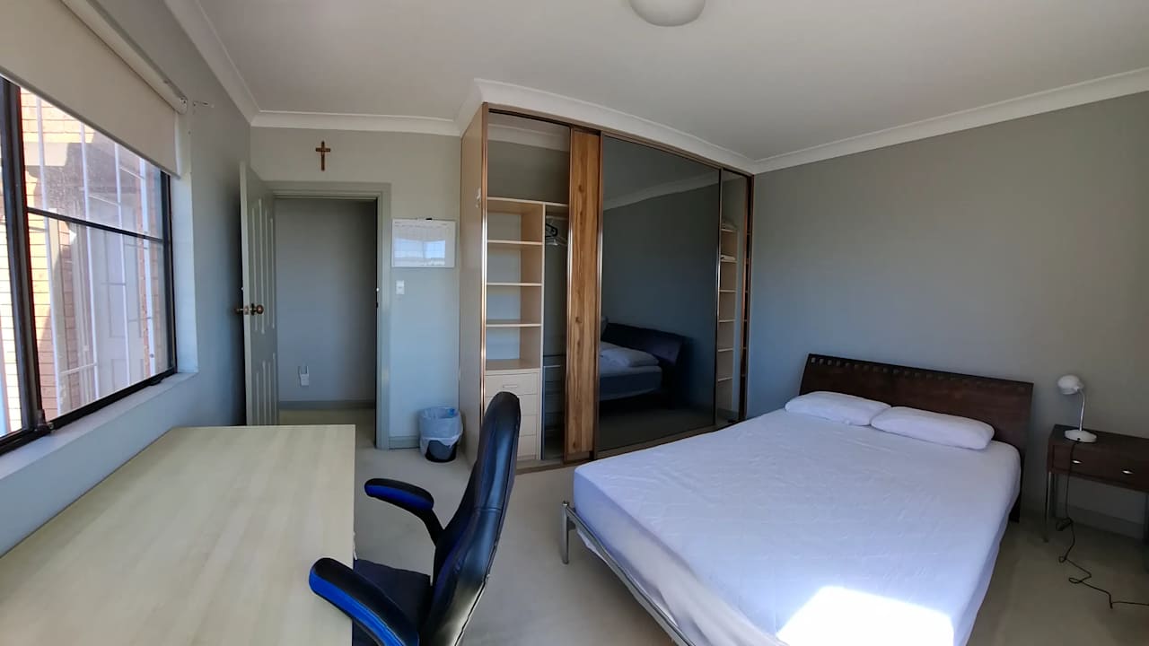 Furnished room in a share house