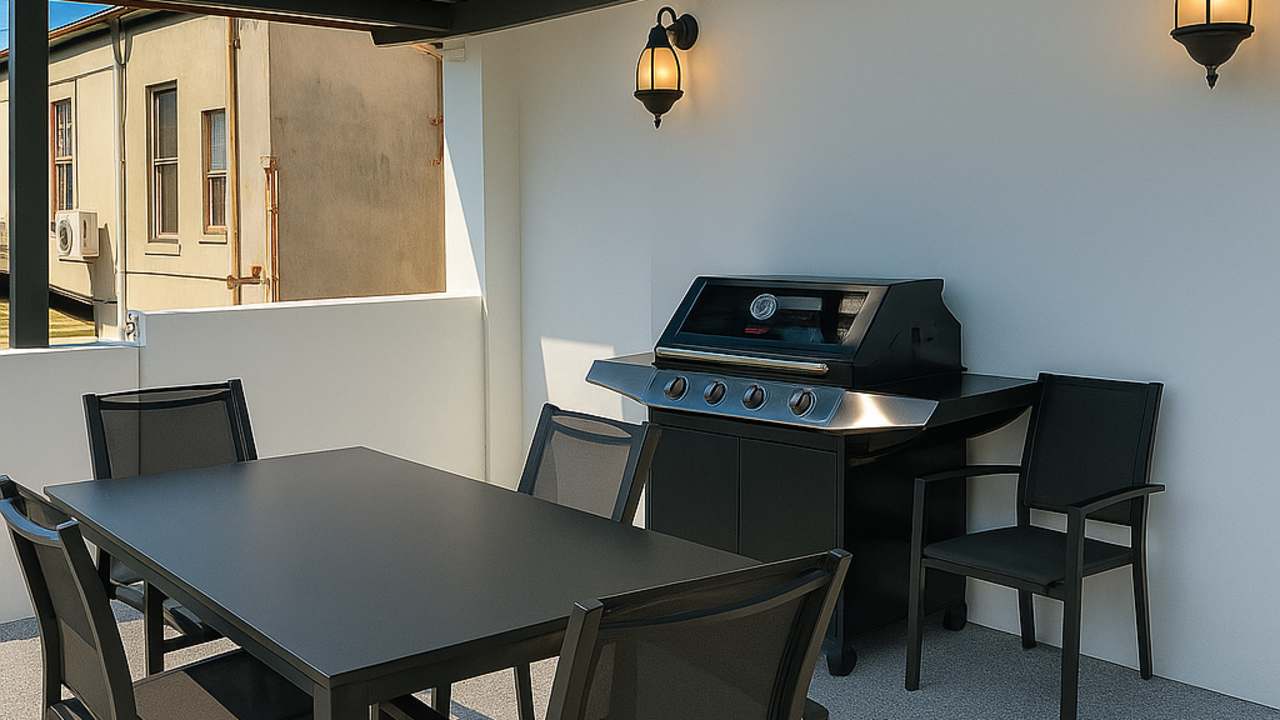 Furnished room in a flatshare