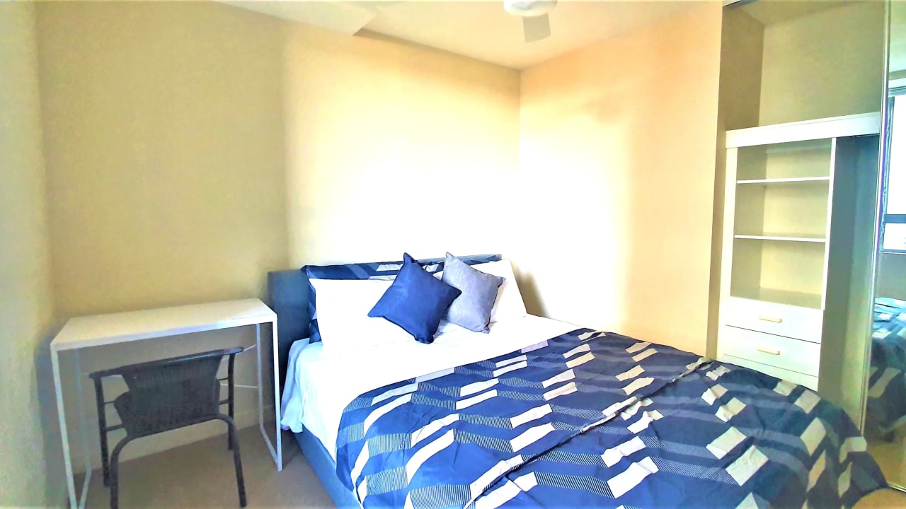 Furnished room in a flatshare