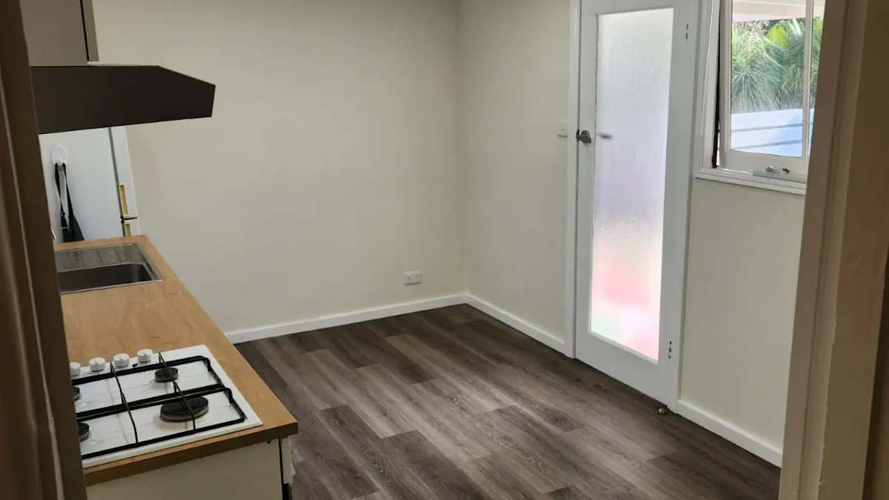 Whole property with 2 rooms for rent