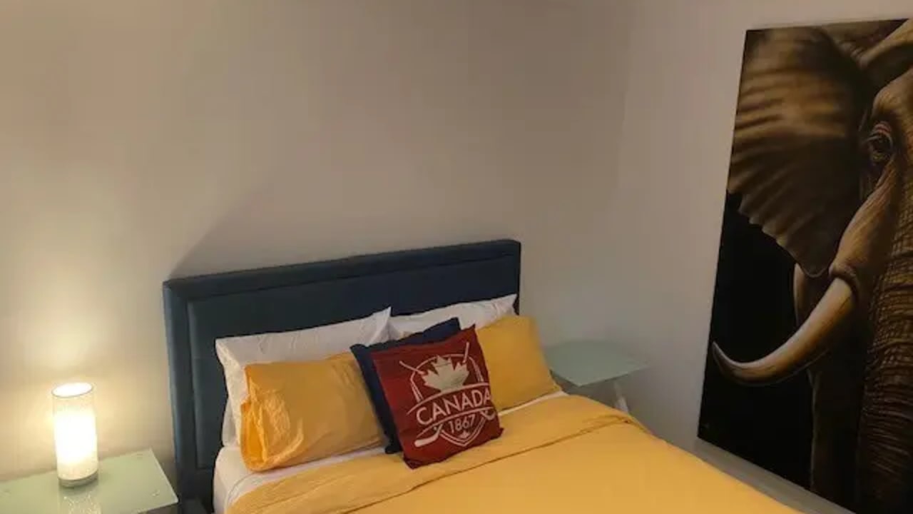 Furnished room in a share house