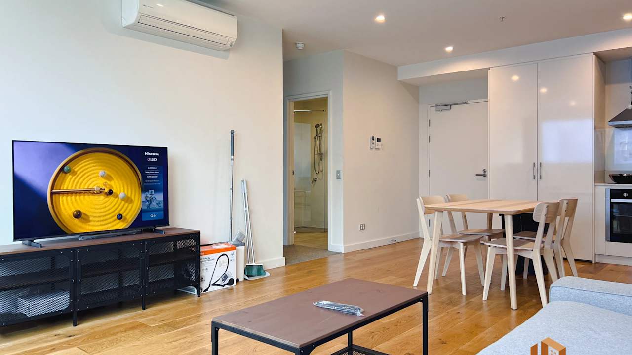 Furnished room in a flatshare