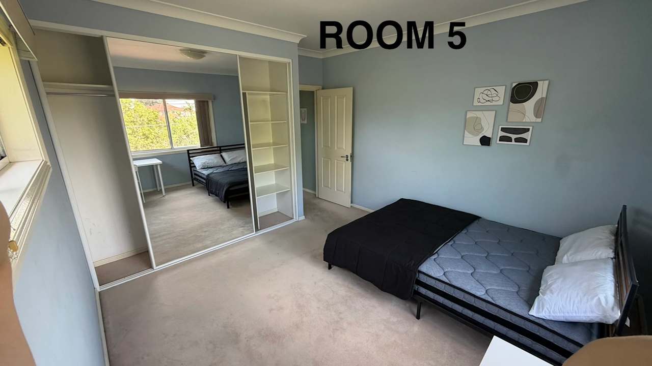 Furnished room in a share house