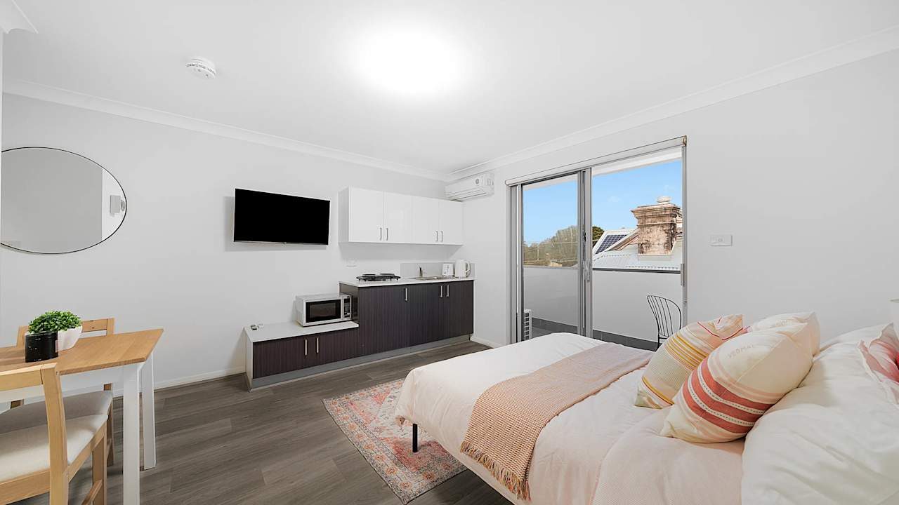 Room studio flat for rent