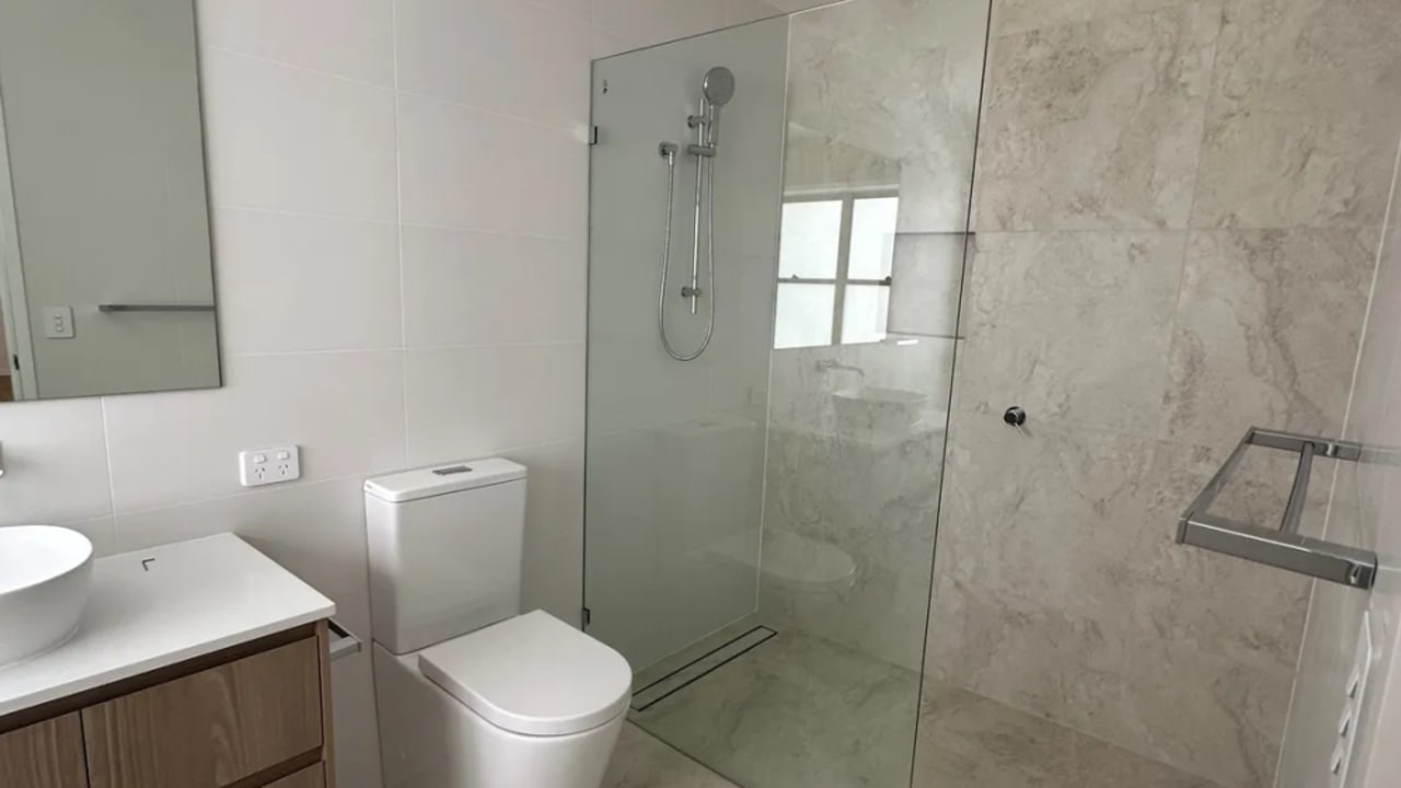 Room with ensuite in a share house