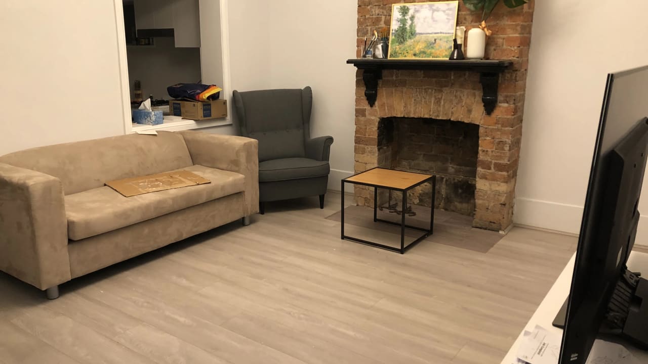 Furnished room in a share house