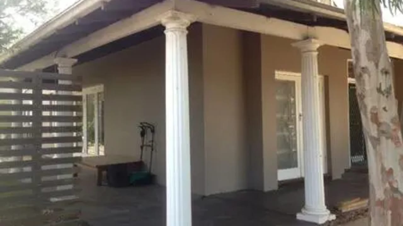 Room in a share house