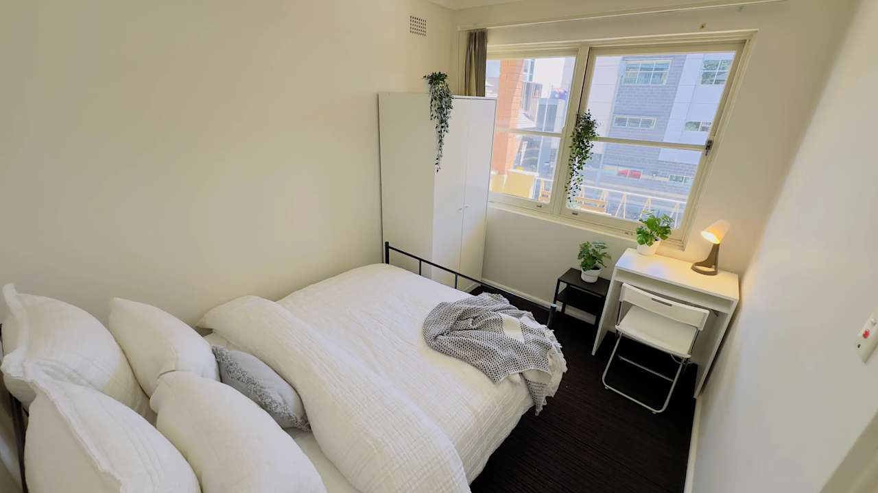 Furnished room in a share house