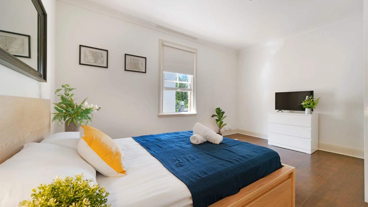 Furnished room in a share house