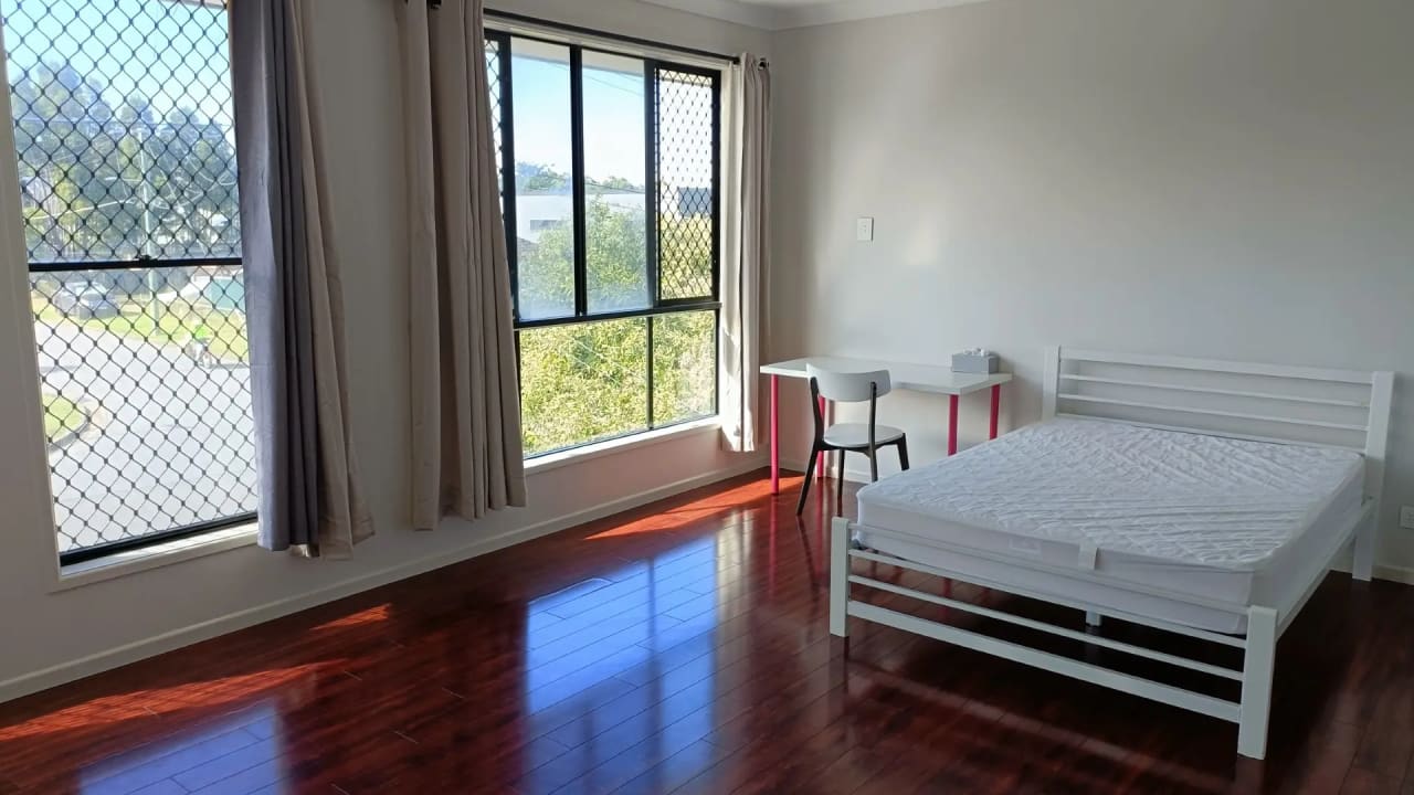 Furnished room with ensuite in a share house