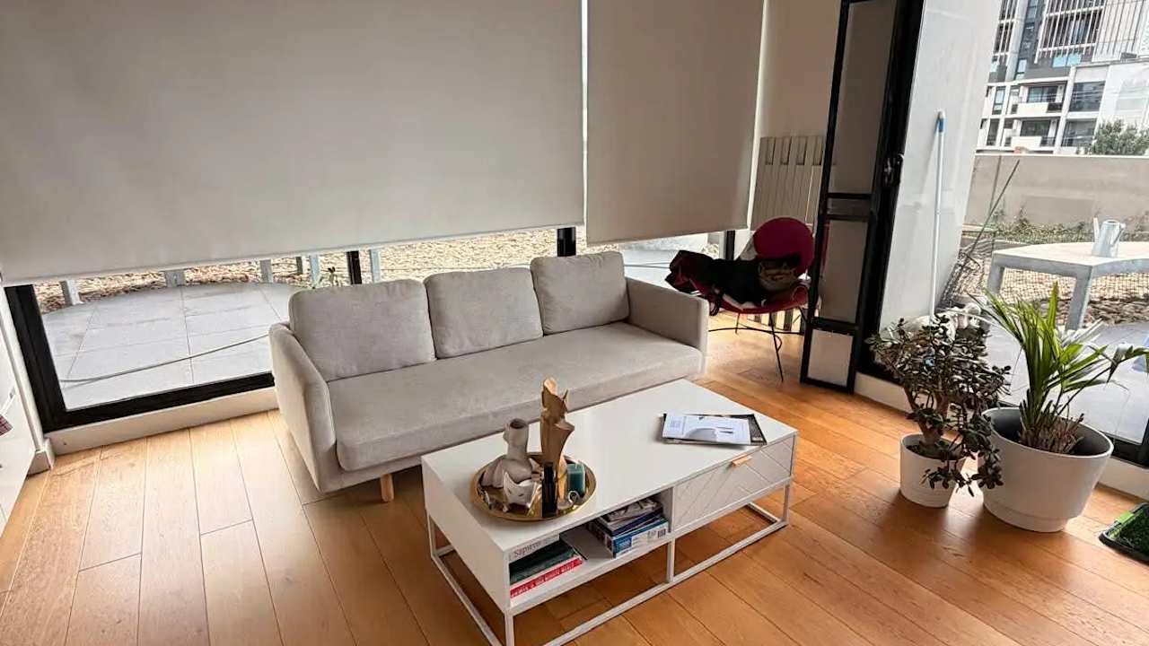 Unfurnished room in a flatshare