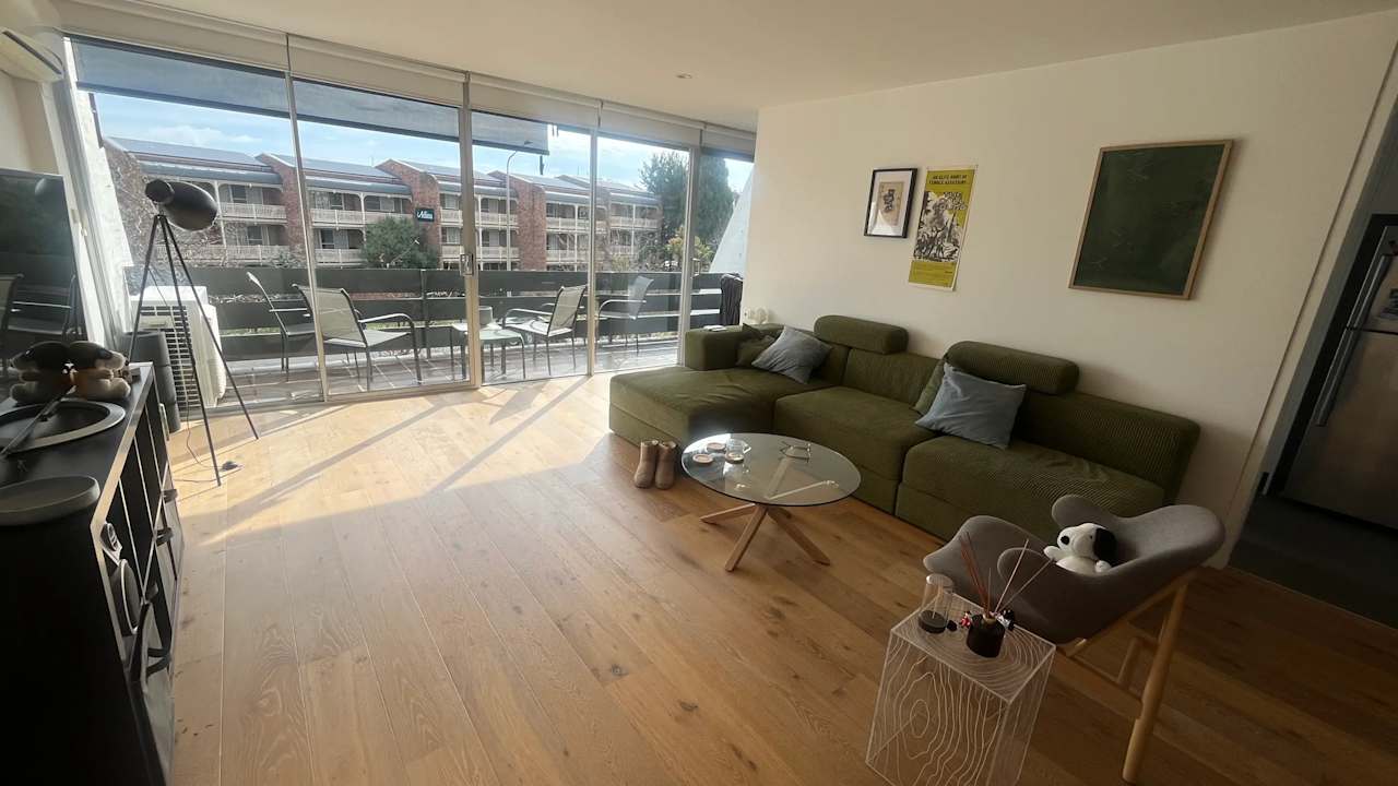 Unfurnished room in a flatshare