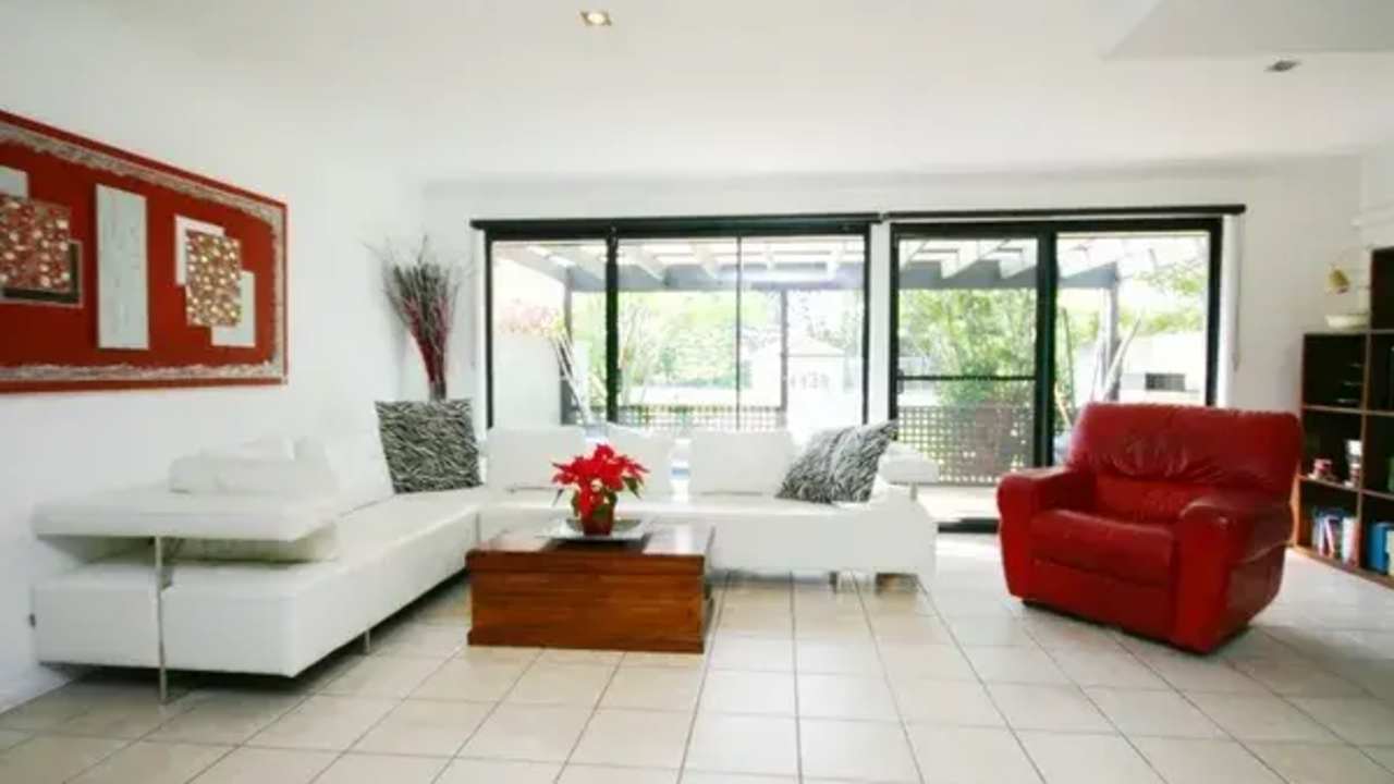 Unfurnished room with own bathroom