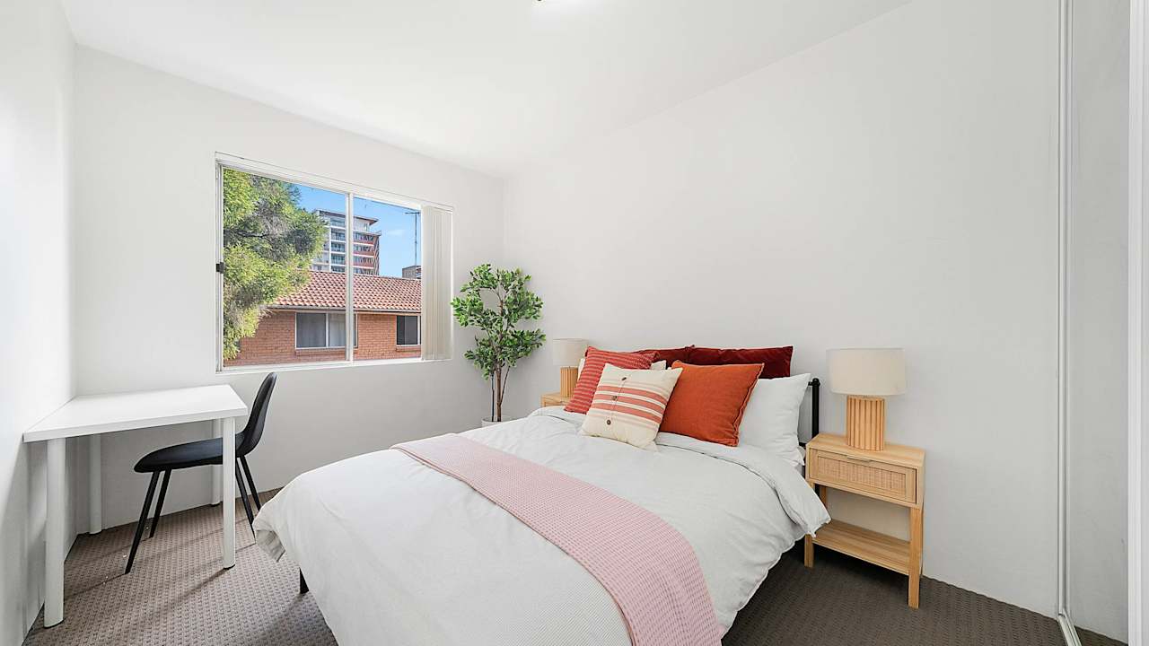 Room in a share house