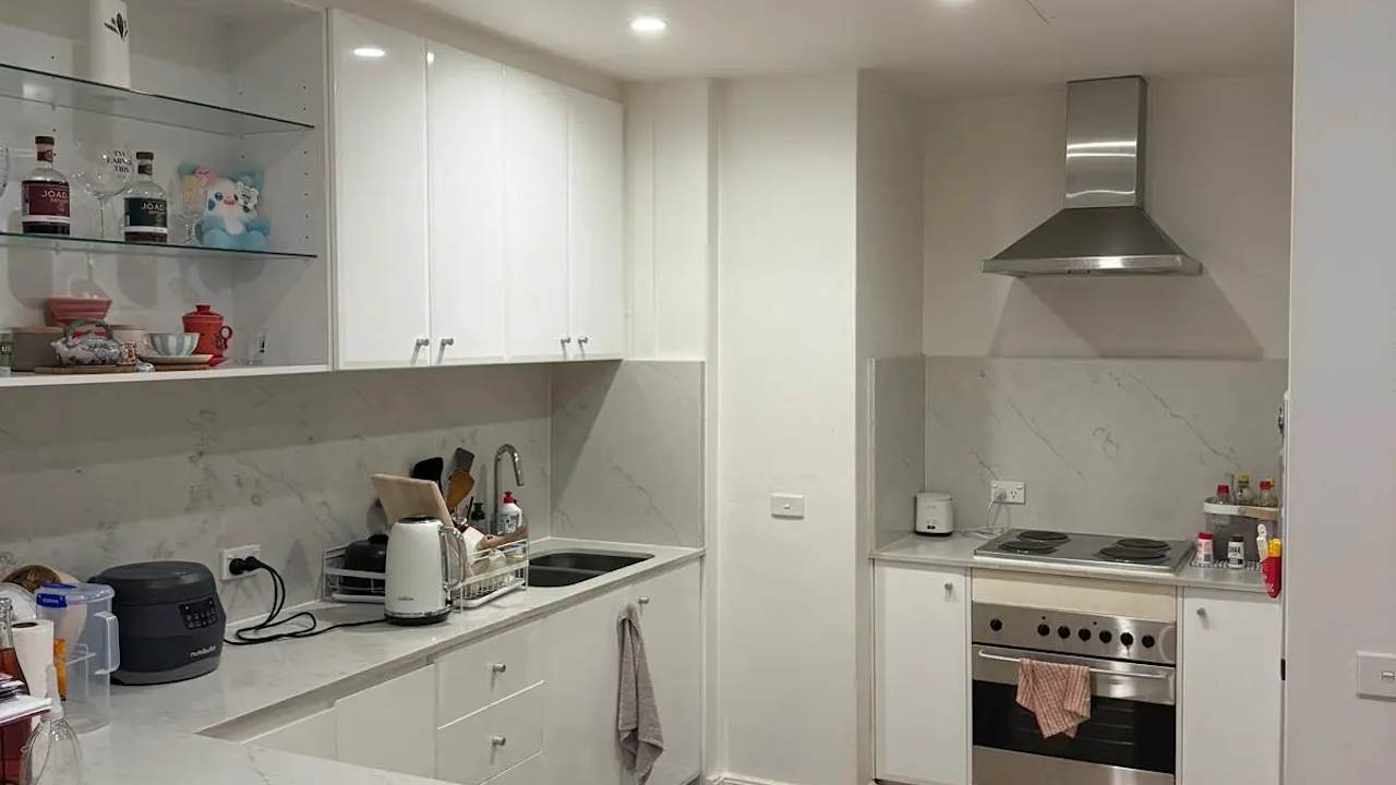 Furnished room in a flatshare