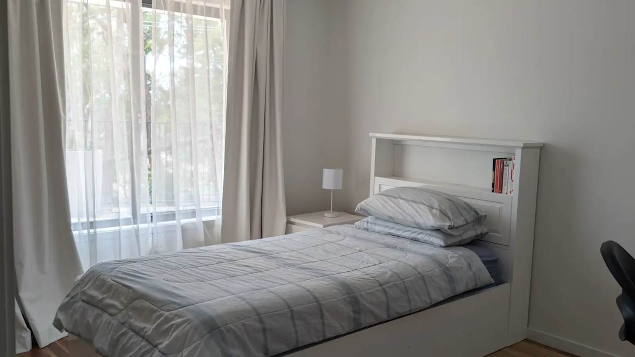Furnished room in a share house